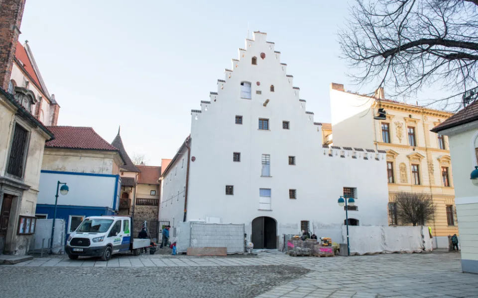Restaurace Solnice s přilehlým pivovarem se na konci března otevře široké veřejnosti.