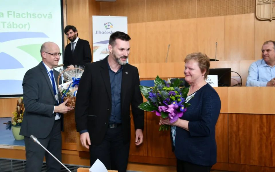 Radní Jiří Švec a oceněná pedagožka Liběna Flachsová