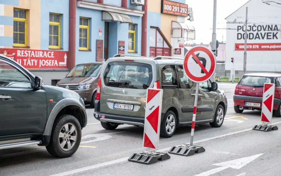Uzavírka Rudolfovské a Dobrovodské