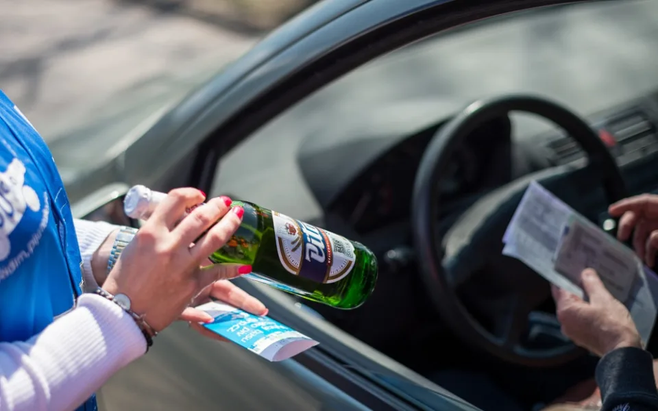 Řídím, piju nealko pivo