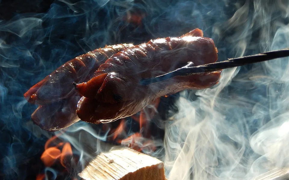 Špekáček slaví 128 let, tvar zůstává, ale změnila se chuť