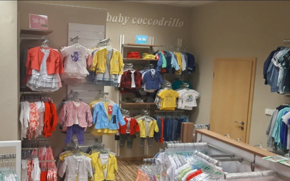 Nově otevřená prodejna s dětským oblečením Coccodrillo