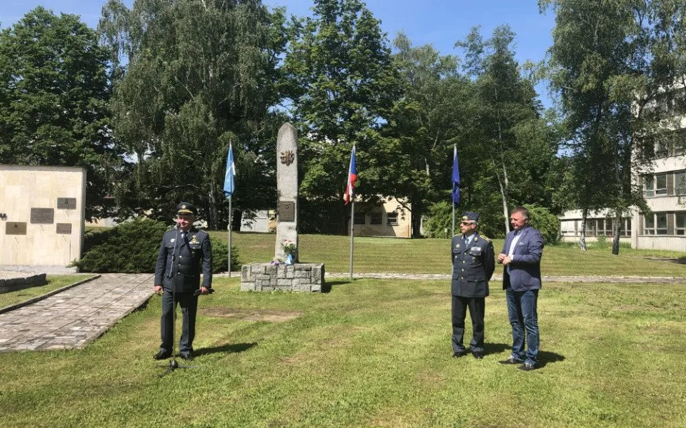 Piloti si připomněli historii armádního stíhacího pluku v Plané