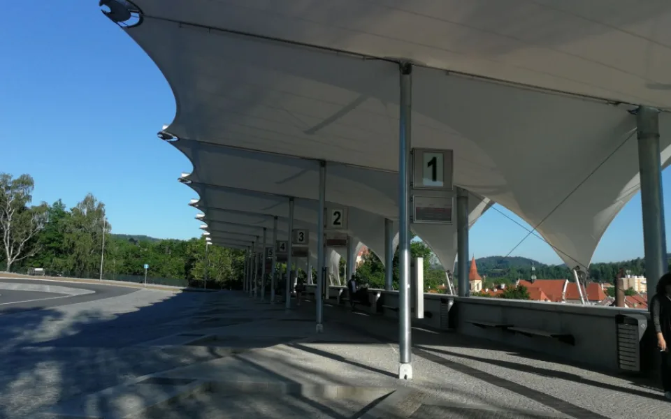 Krumlov zmodernizoval za 82 milionů autobusové nádraží