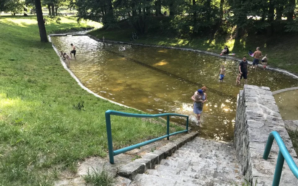 Oprava brouzdaliště u Malého jezu je dokončena. Vyšla na milion