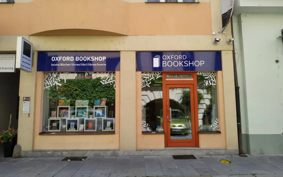 Kvalitní cizojazyčnou literaturu nakupují Budějčáci už rok v Oxford Bookshop