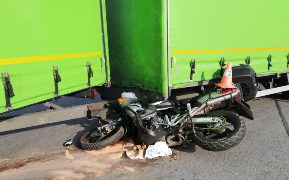 Černé úterý na jihočeských silnicích. Na Strakonicku zemřel motorkář