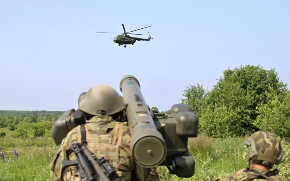 Strakoničtí vojáci na cvičení v Polsku odvraceli útoky letadel  a provedli manévr raketami