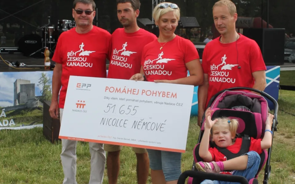 Devítiletou Nicolku podpořili běžci, organizátoři, firmy, ale i třeba nadace. Například od Nadace ČEZ získala Nicolka 51 655 korun.