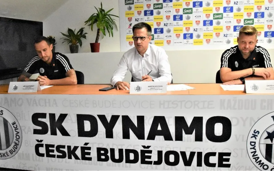 Dynamo vstupuje do ligy. Od hráčů se očekává, že na trávníku nechají srdce