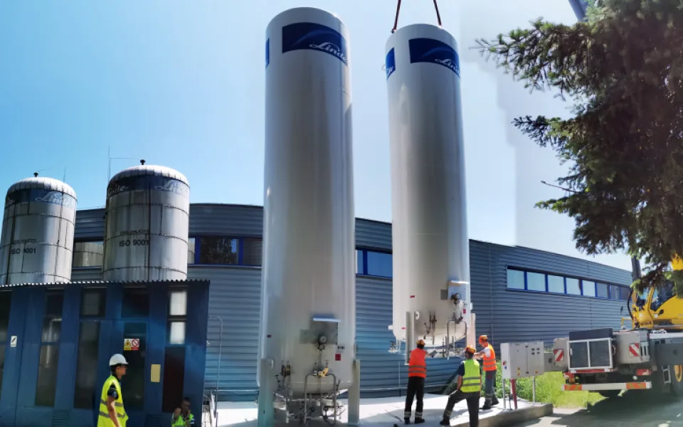 V úpravně vody Plav zprovoznili nové zásobníky oxidu uhličitého. Vyvolávají představu kosmické rakety