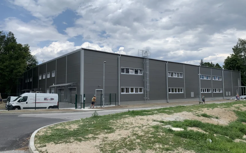 Teplárna dokončila přípojku páry do nemocnice. Poslouží nové prádelně