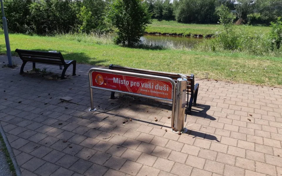 Cyklopumpy se stávají terčem vandalů.