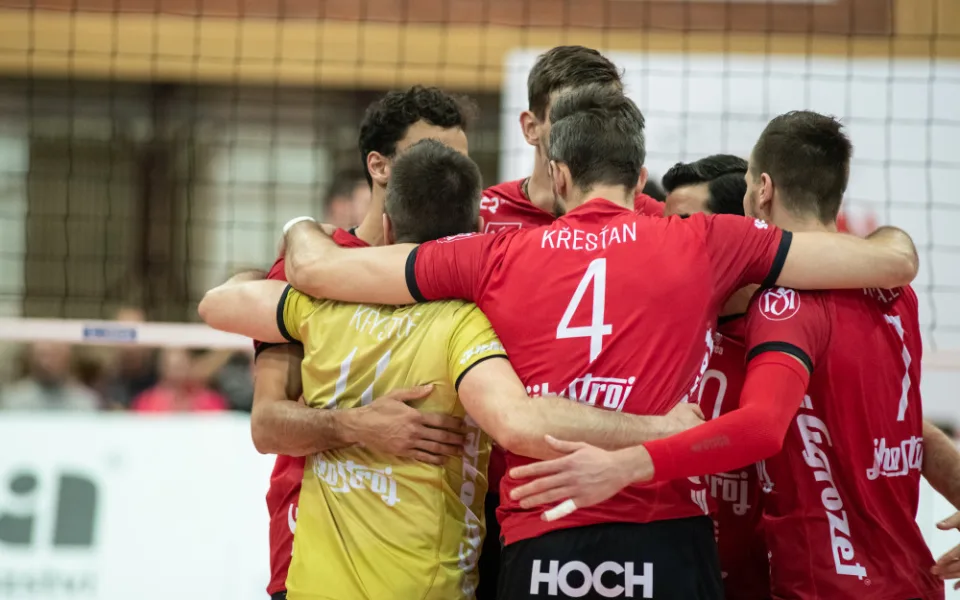 Jihostroj se začne připravovat na novou sezonu, kluky čeká hned několik hlavních pilířů