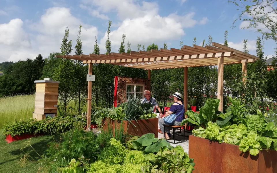 Krásná hornorakouskou výstavu Bio.Garten.Eden se vyplatí navštívit i víckrát. Květiny se obměňují dle sezóny