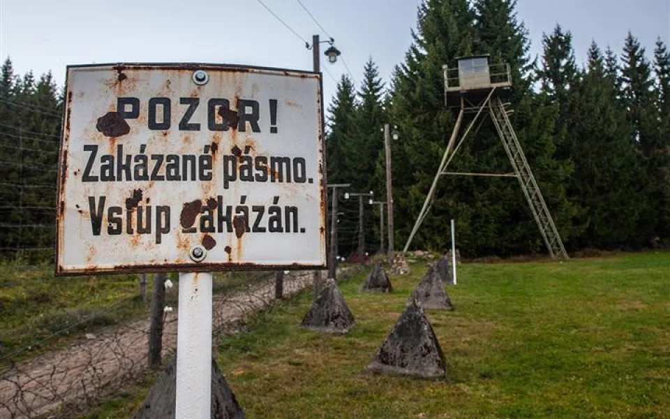 Otevření hranic na jihu Čech po roce 1989 zpřístupnilo Šumavu