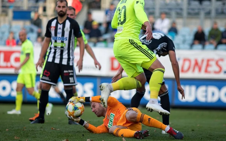 Dynamo nedalo Karviné šanci.