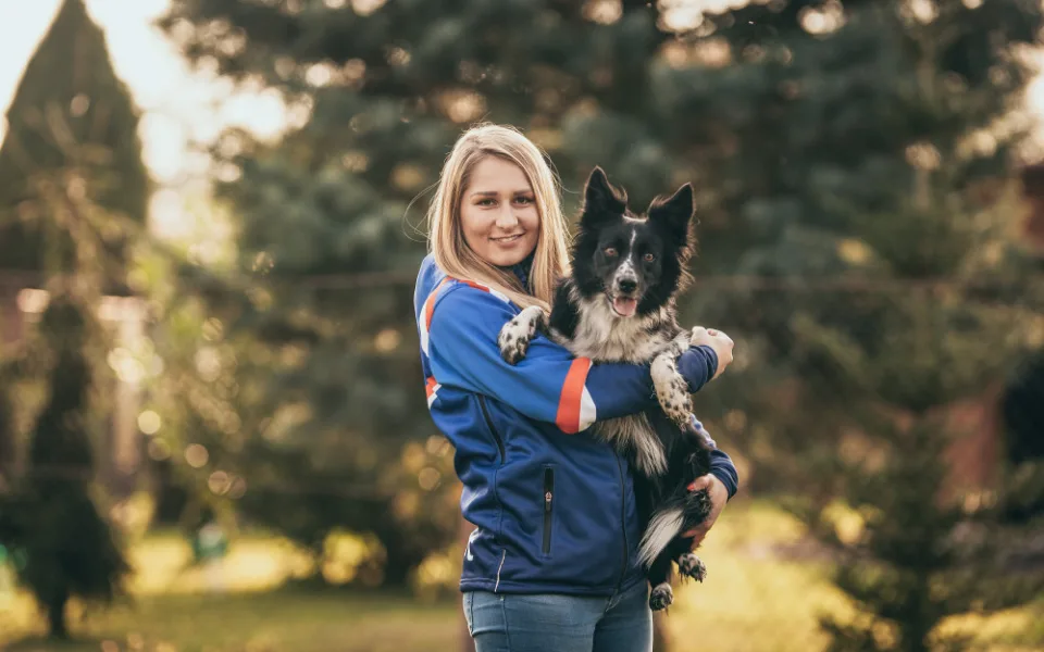 Eliška Brabcová s fenkou Lay.