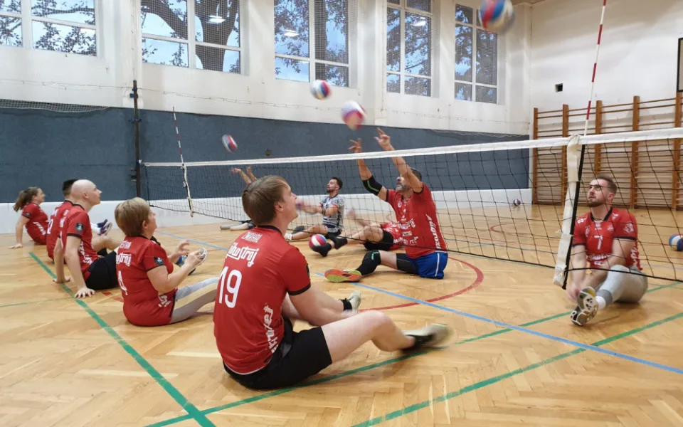 Sedící volejbalisté nově pod křídly Jihostroje