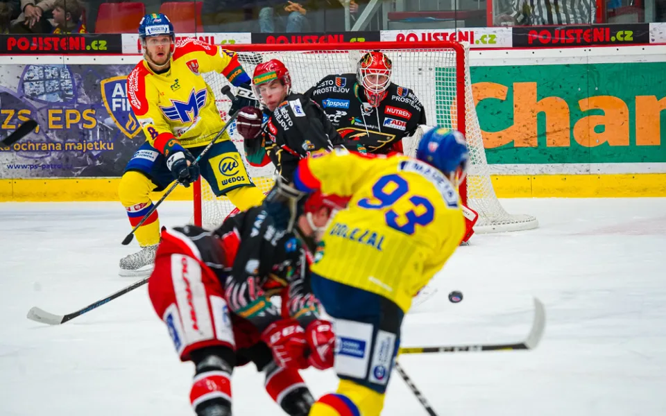 ČEZ Motor České Budějovice vs LHK Jestřábi Prostějov