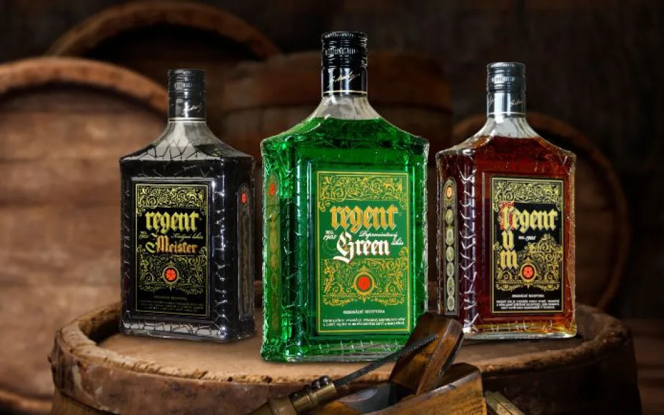 Třeboňský pivovar Regent začíná prodávat likéry.