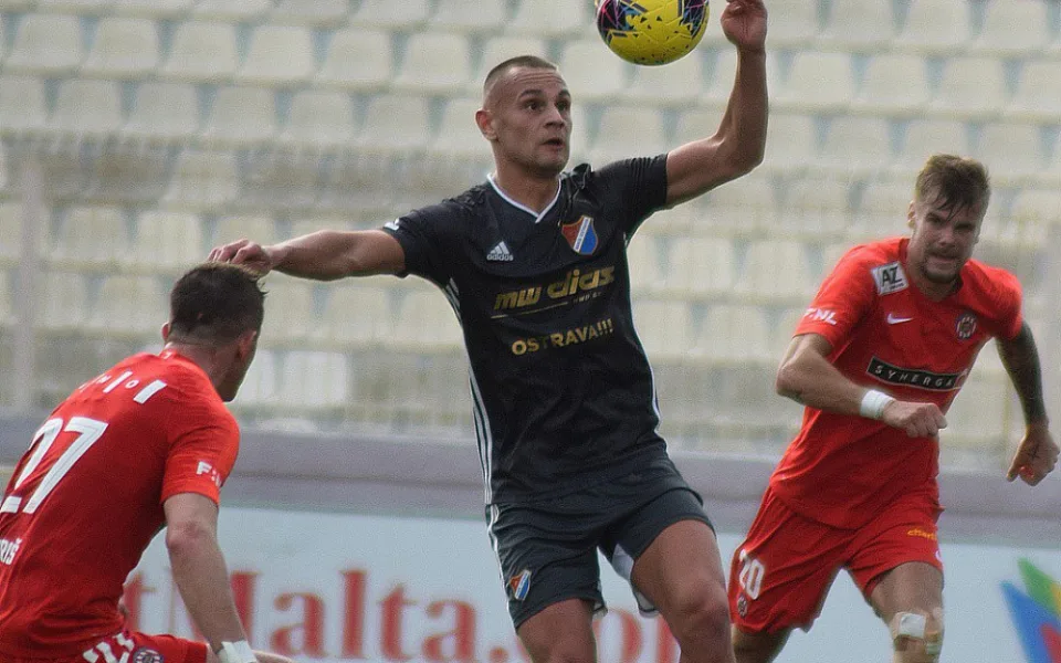 K týmu Dynama se na Kypru připojí Denis Granečný