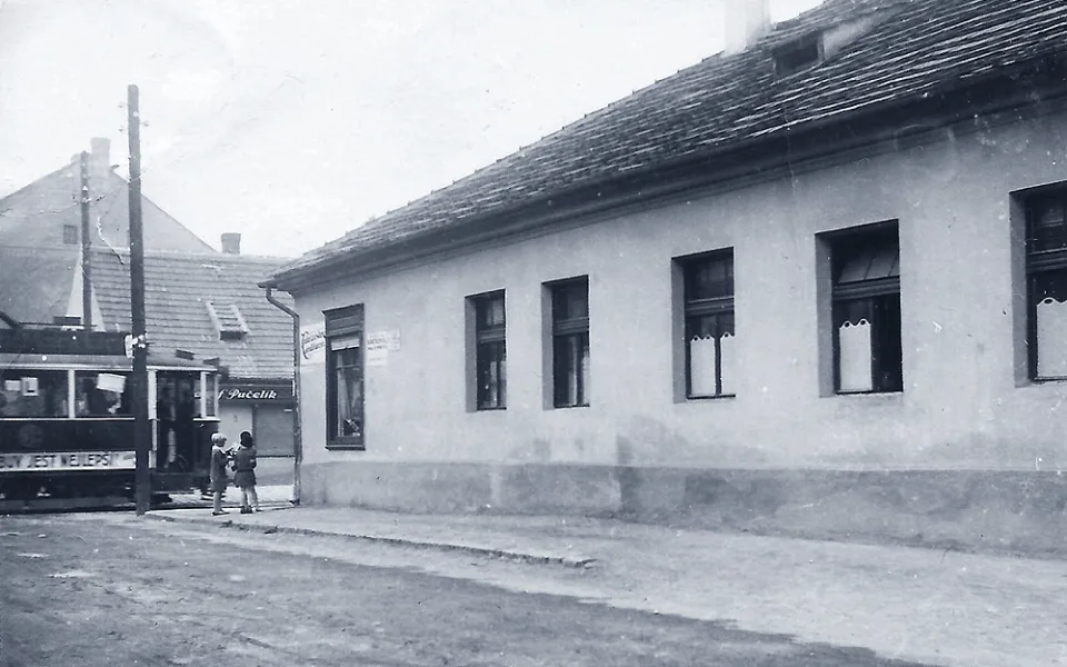 Tramvaj Lidicka modra