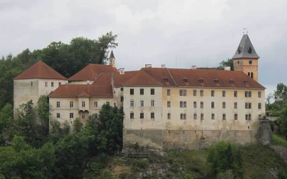 Zámek_Vimperk_02
