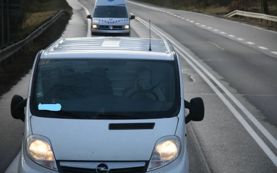 Policisté se zaměřili na telefonování za jízdy