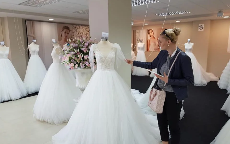 Alena Nosková ze Studia Avalon: Ke svým svatebním šatům musí mít nevěsta důvěru