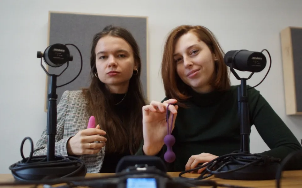 Zuzana (vlevo) a Terezie autorky podcastu Vyhonit ďábla