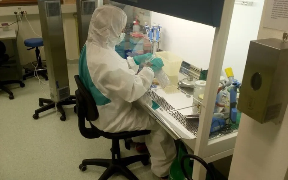 Přírodovědecká fakulta Jihočeské univerzity spouští testování SARS-Cov-2
