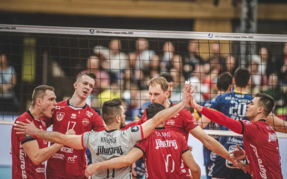 Jihostroj získal virtuální triumf, klub řeší kádr na příští sezonu