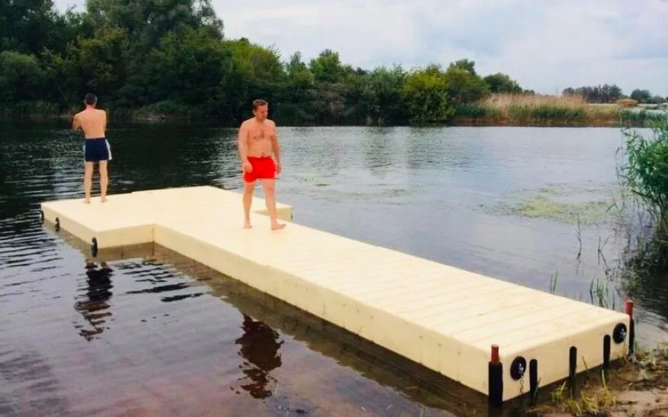 Na plavce čekají nová koupací mola, instalována by měla být v červnu