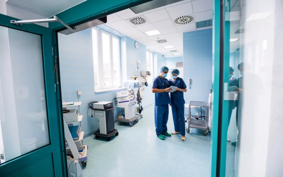 Strakonická nemocnice bude testovat zájemce z řad přeshraničních pracovníků