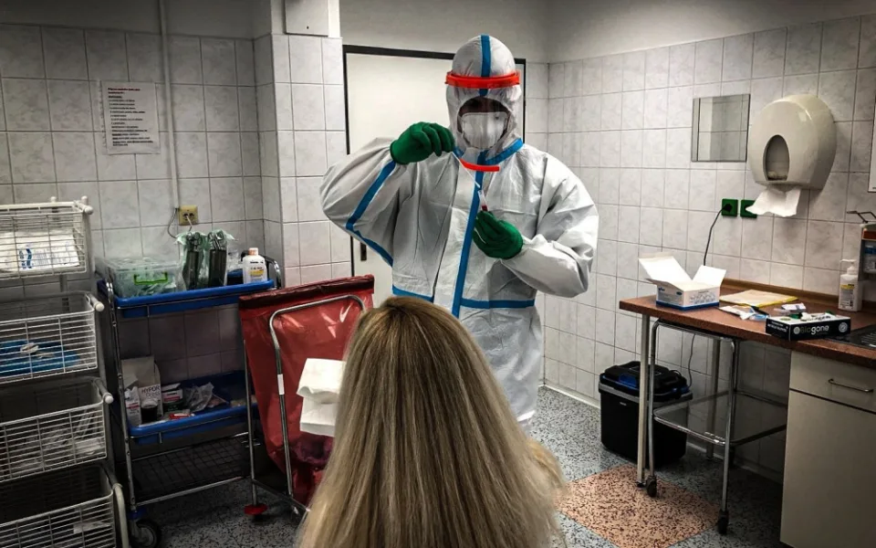 Strakoničtí vojáci otestovali téměř dva tisíce lidí na koronavir