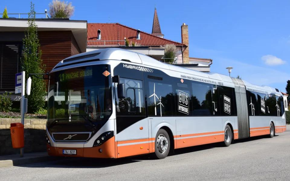 Dopravní podnik koupil hybridní autobus Volvo 7900LAH