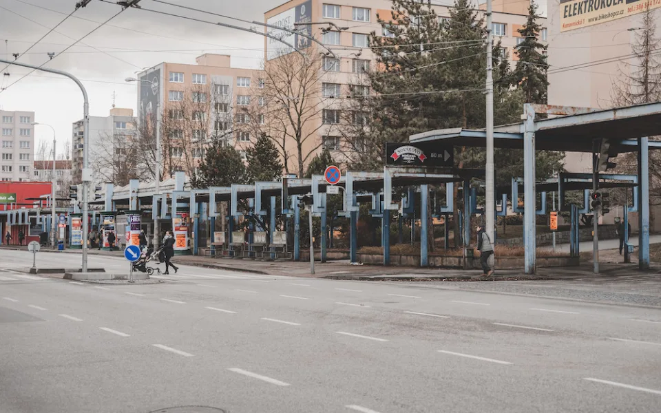 Loubí z Pražské by mohlo zmizet do konce léta. Následovat bude návrh nového prostoru