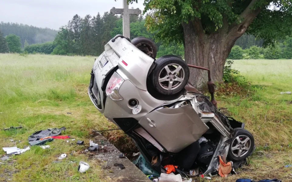 Na Táborsku se stala tragická dopravní nehoda, na místě zemřel starší řidič