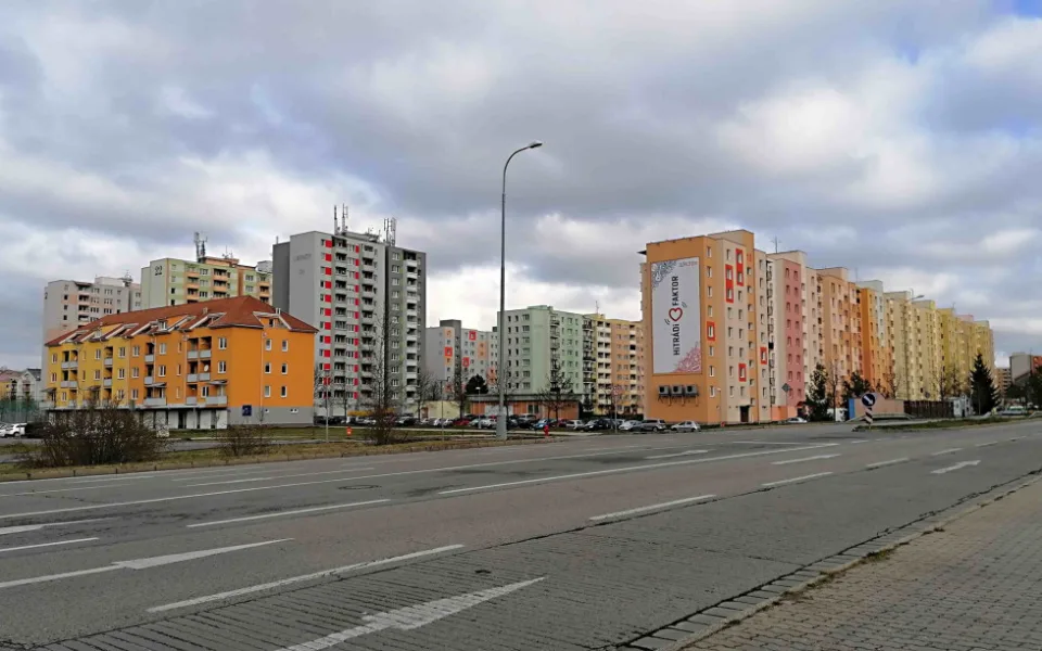 Zastávky na Máji projdou opravou, studenti budou jezdit výhodněji