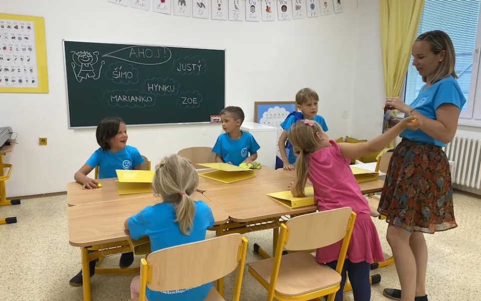 Žáci se vrátili zpět do lavic. Novinkou v Budějcích je první ScioŠkola