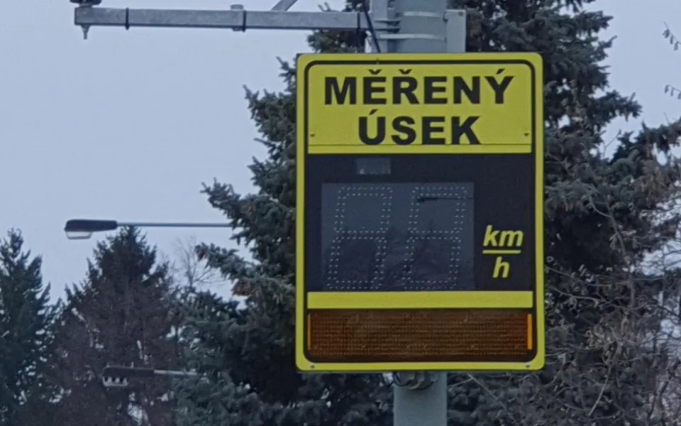 Nejen trestat, ale také vychovávat. Prachatice si chválí inteligentní radary