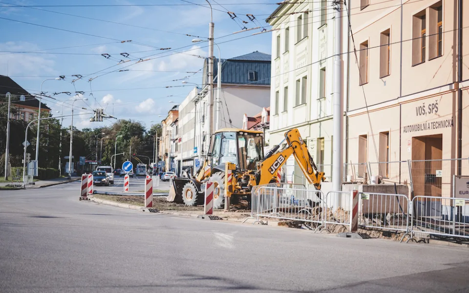 DOPRAVNÍ INFO: Odstartovaly další práce na komunikacích, projděte si jednotlivá omezení
