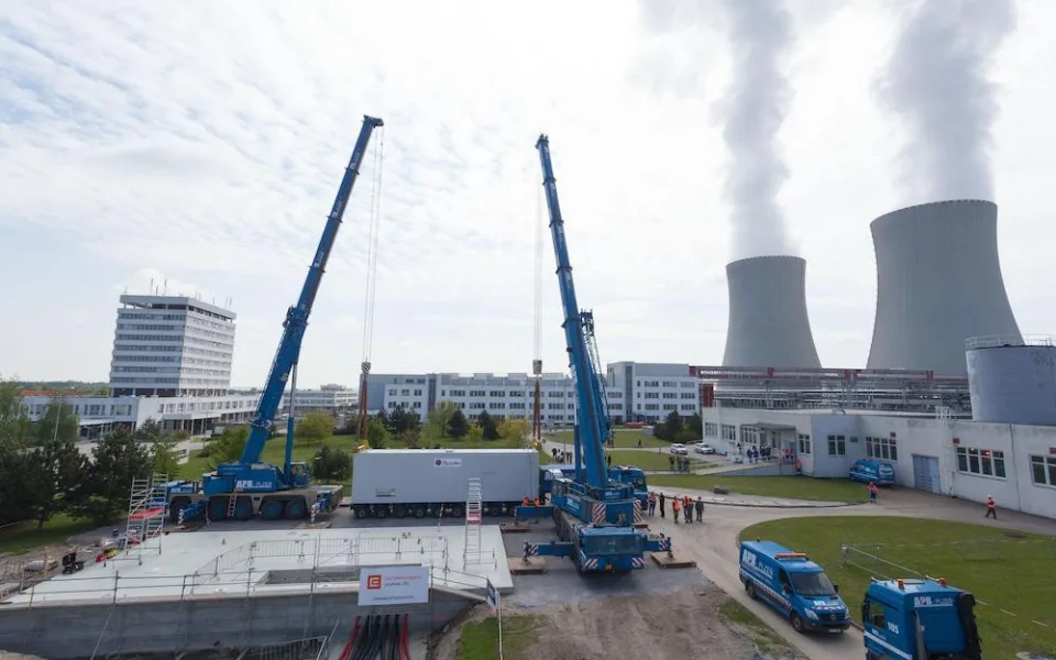 Během dvaceti let ČEZ v Temelíně investoval 20,5 miliard do posílení bezpečnosti a modernizace.