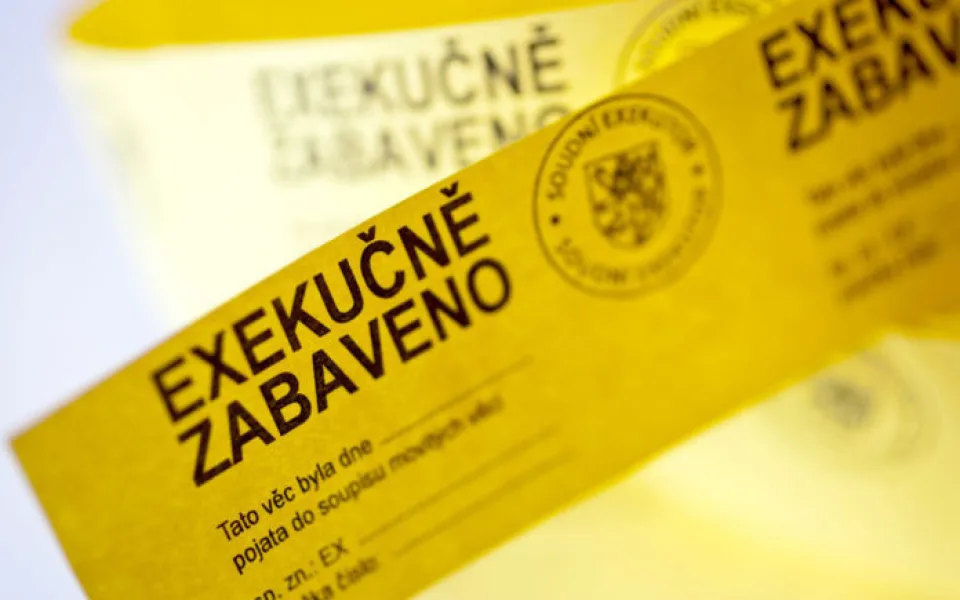 Exekuce budou pozastaveny do konce ledna. V kraji se týkají více než 40 tisíc osob
