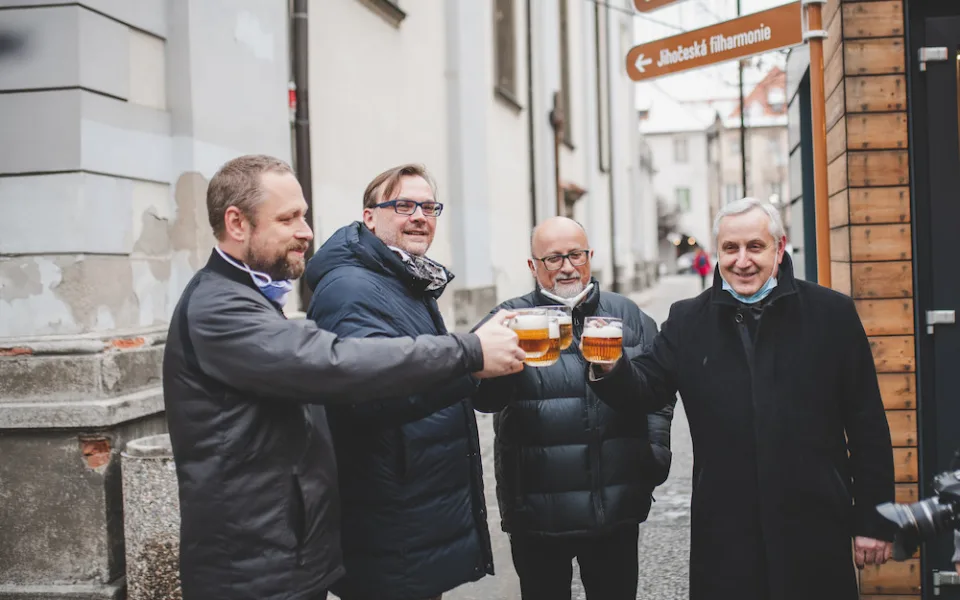 Budějčáci nepřijdou o Požehnaný ležák z Budvaru ani letos. Výtěžek z jeho prodeje jde opět na charitu.