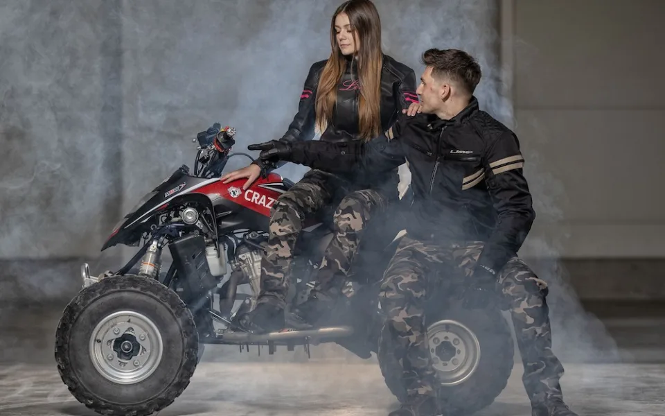 Kamenná prodejna moto oblečení MBW v Hluboké nad Vltavou nachystala tradiční týden slev. Ideální čas na výhodný nákup