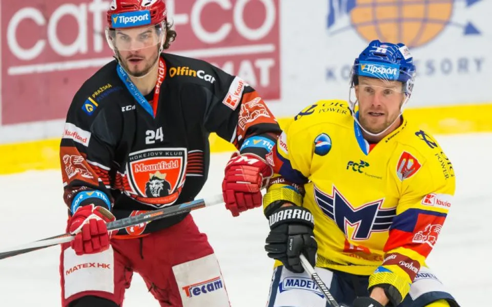 Uklidnit se, nepanikařit, neohlížet se, velí Martin Adamský. Role lídra kabiny se nebojí