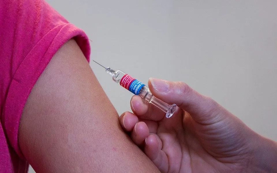 Krumlovský soudu zrušil předběžné opatření. Zraněná dívka bez tetanovky do nemocnice nemusí