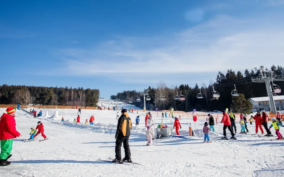 SOUTĚŽ: Vyhrajte jednodenní skipas na Lipno